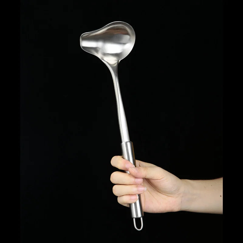 Duck Mouth Stainless Steel Soup Ladle - Stylish & Durable Kitchen Tool